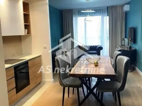 Izdavanje, trosoban stan, 90m², Savski Venac, Beograd - image 4