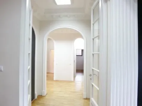 Rent, office space, 360m², Voždovac Sve Podlokacije, Beograd - image 3