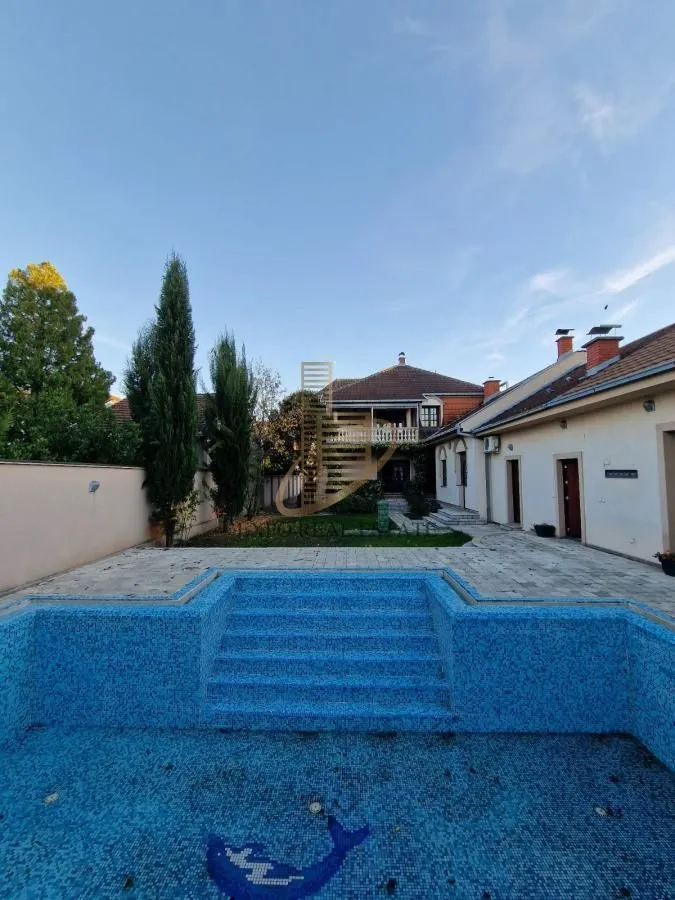 Rent, office space, 450m², Bulevar Evrope, Novi Sad Sve Podlokacije