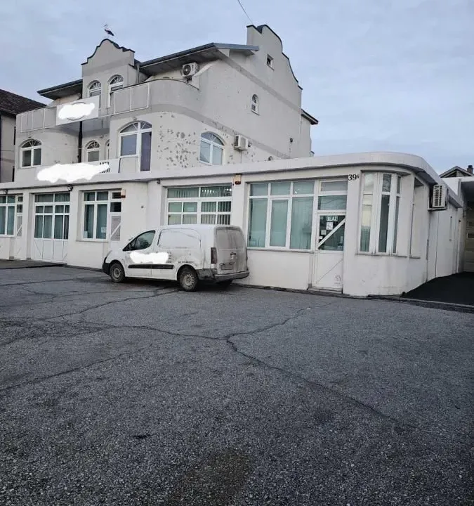 Prodaja, poslovni prostor, 90m², Altina, Beograd