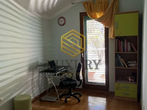 Prodaja, trosoban stan, 130m², Risan, Kotor - image 3