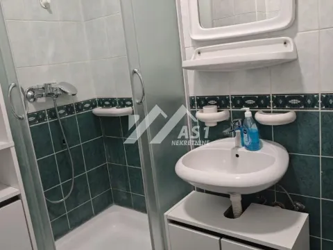 Izdavanje, stan, 22m², Rotkvarija, Novi Sad Sve Podlokacije - image 9