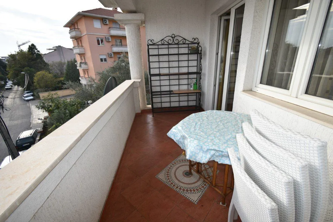 Rent, three bedroom apartment, 117m², Gorica C, Podgorica