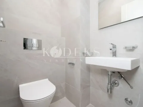 Rent, office space, 71m², Central Point, Podgorica - image 7