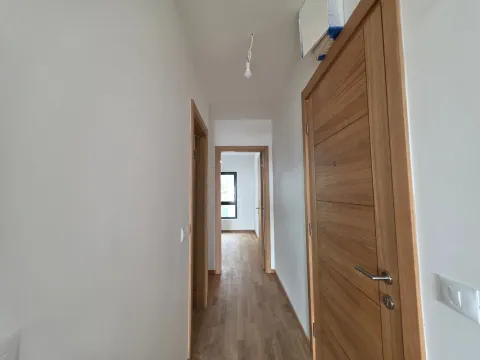 Sale, one bedroom apartment, 43m², Bečići, Budva - image 13