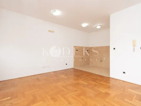 Rent, one bedroom apartment, 43m², Zabjelo, Podgorica - image 6