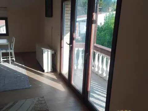 Izdavanje, trosoban stan, 73m², Autokomanda, Voždovac Sve Podlokacije - image 3