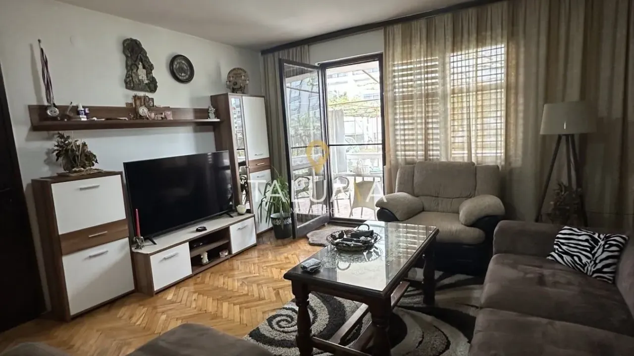 Sale, house, 168m², Tološi, Podgorica