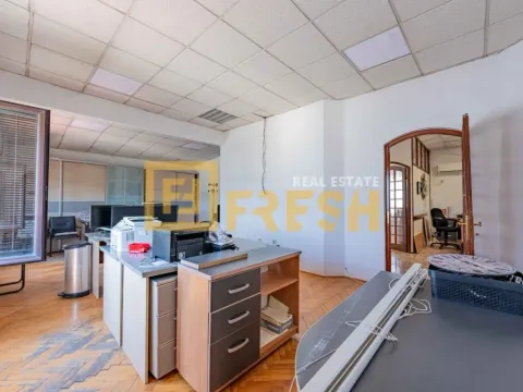 Sale, office space, 106m², Stari Aerodrom, Podgorica - image 8