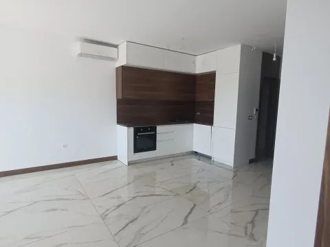 Sale, two bedroom apartment, 73m², Centar, Bar - image 1