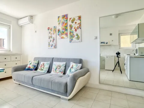 Izdavanje, jednosoban stan, 44m², Petrovac, Budva - image 5