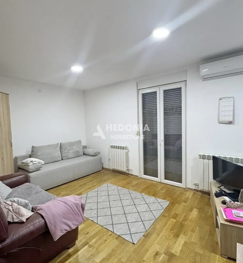 Rent, one bedroom apartment, 30m², Zemun Gornji Grad, Zemun Sve Podlokacije