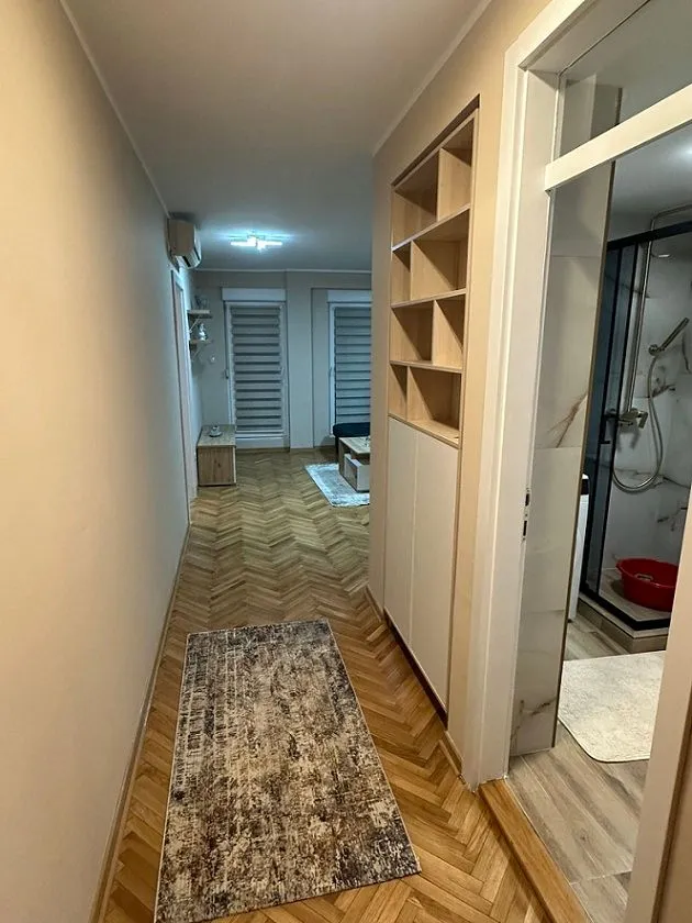 Izdavanje, dvosoban stan, 63m², Stari Grad, Beograd