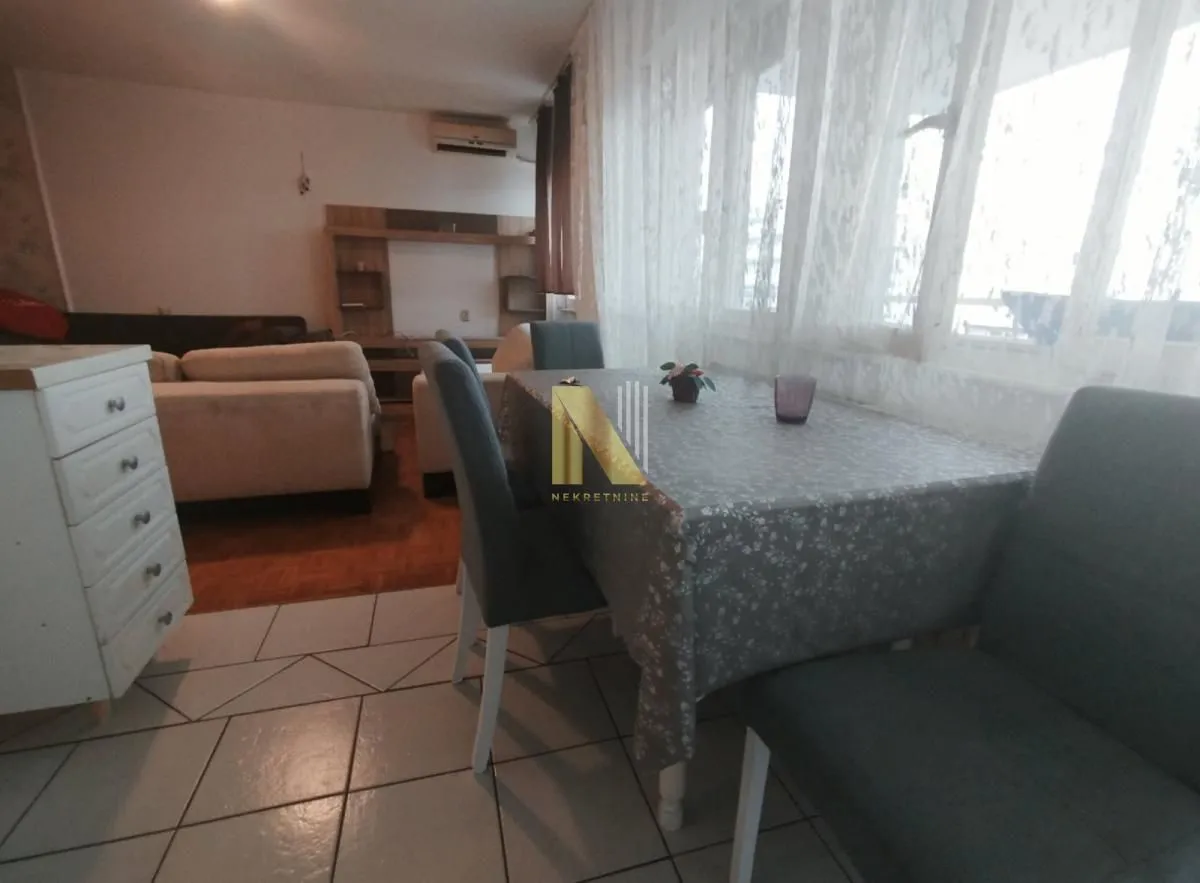 Izdavanje, trosoban stan, 77m², Liman 3, Novi Sad Sve Podlokacije