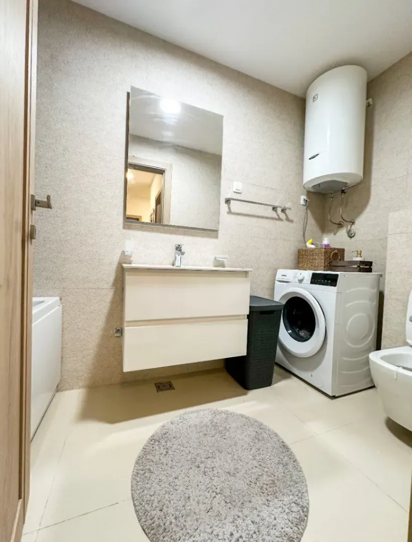 Izdavanje, dvosoban stan, 69m², Master Kvart, Podgorica