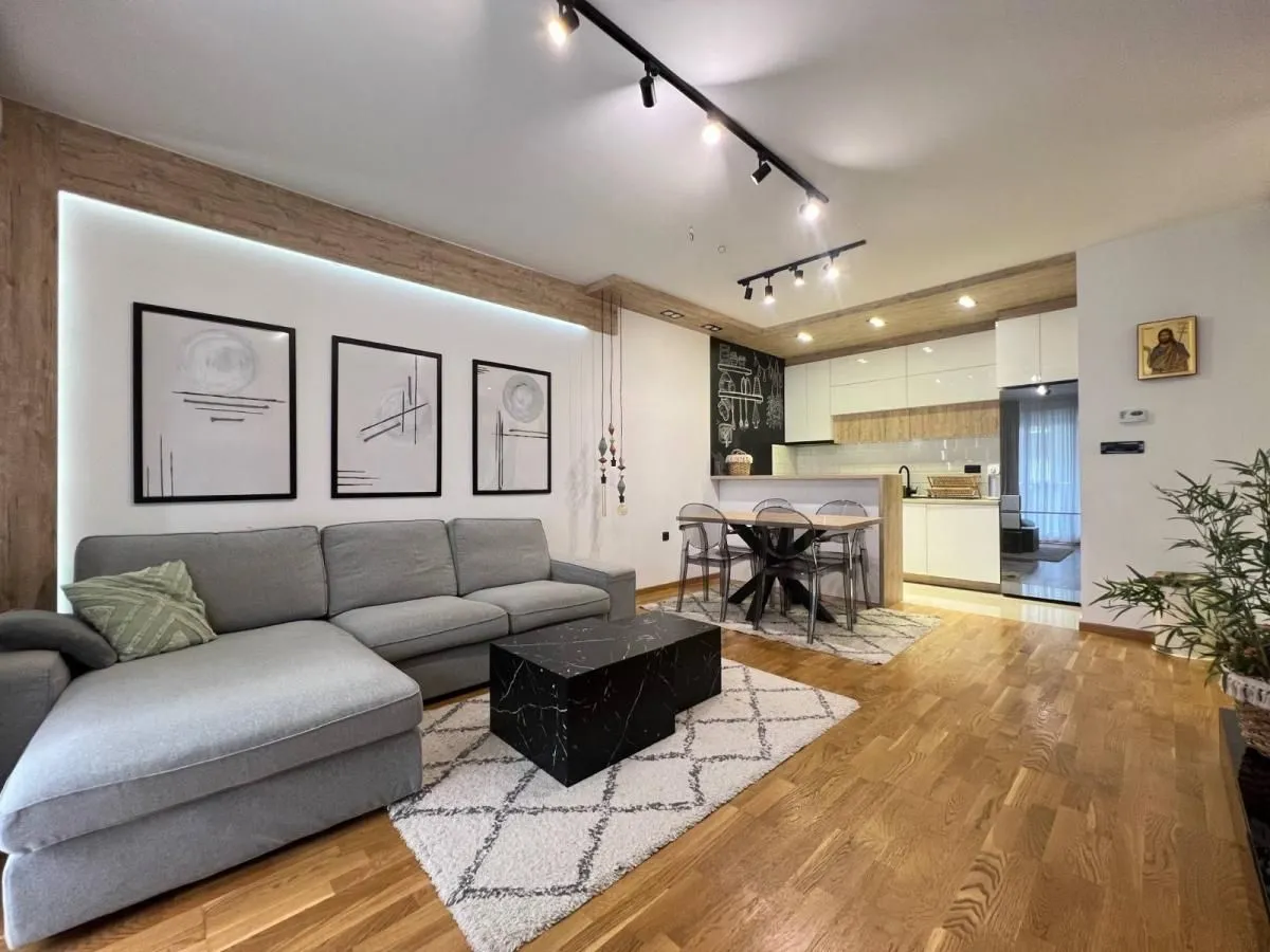 Prodaja, trosoban stan, 65m², Sajmište, Novi Sad