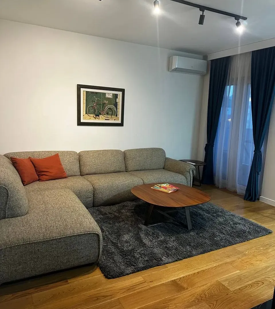 Prodaja, dvosoban stan, 70m², Centar, Bar