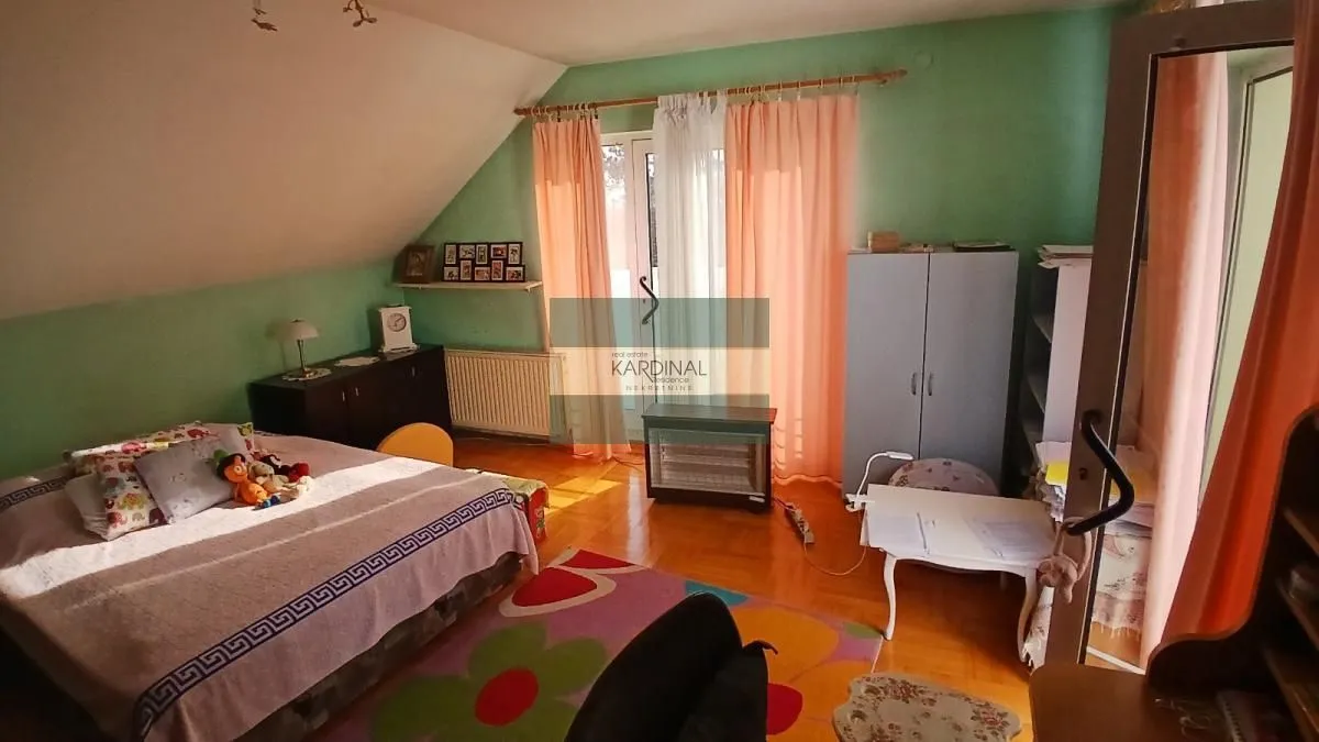 Prodaja, kuća, 334m², Vašarište, Kragujevac
