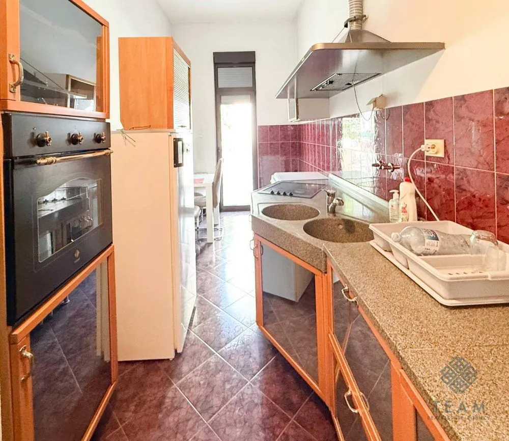 Rent, house, 460m², Gorica C, Podgorica