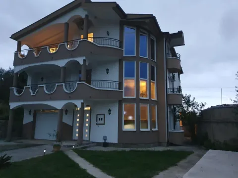 Rent, two bedroom apartment, 135m², Bjeliši, Bar - image 12