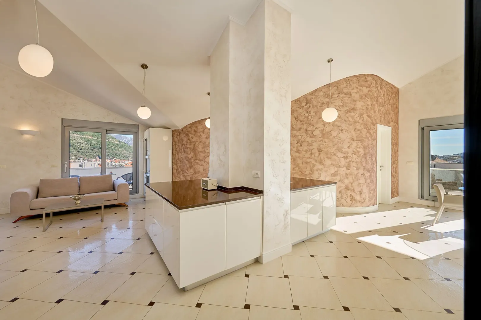 Prodaja, stan, 181m², Budva, Crna Gora