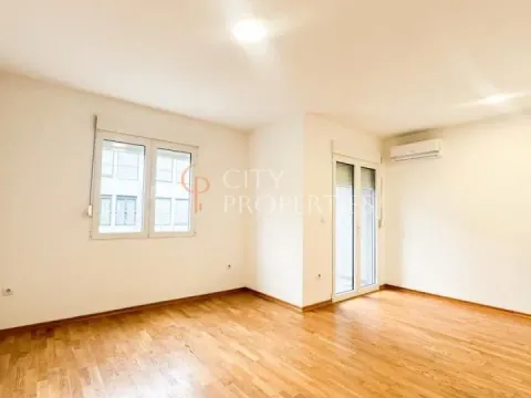 Prodaja, stan, 43m², Blok 6, Podgorica - image 1