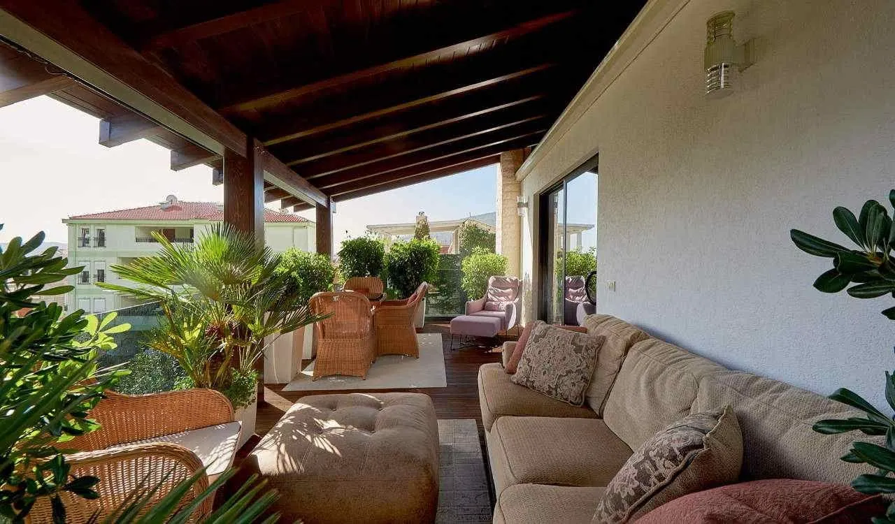 Sale, house, 292m², Podmaine, Budva