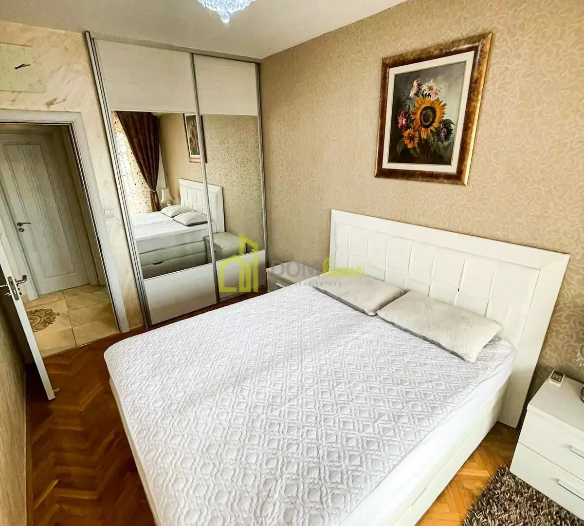 Prodaja, dvosoban stan, 74m², Stara Varoš, Podgorica