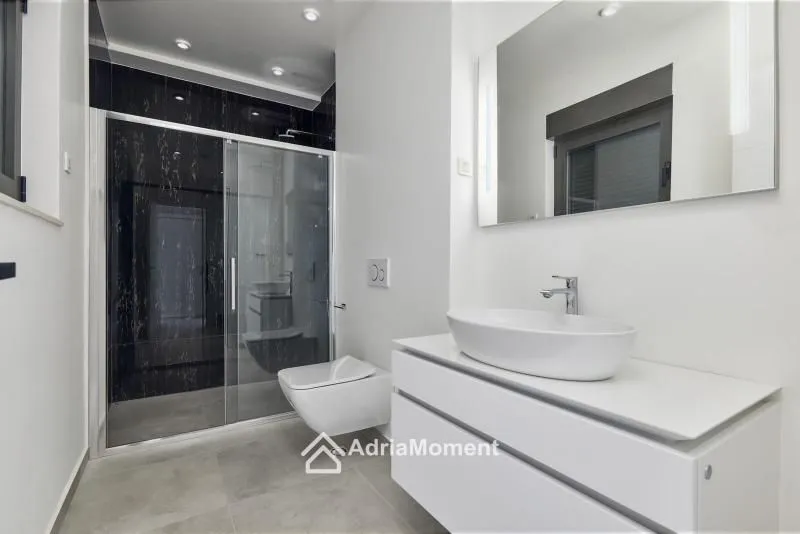 Sale, house, 373m², Prčanj, Kotor