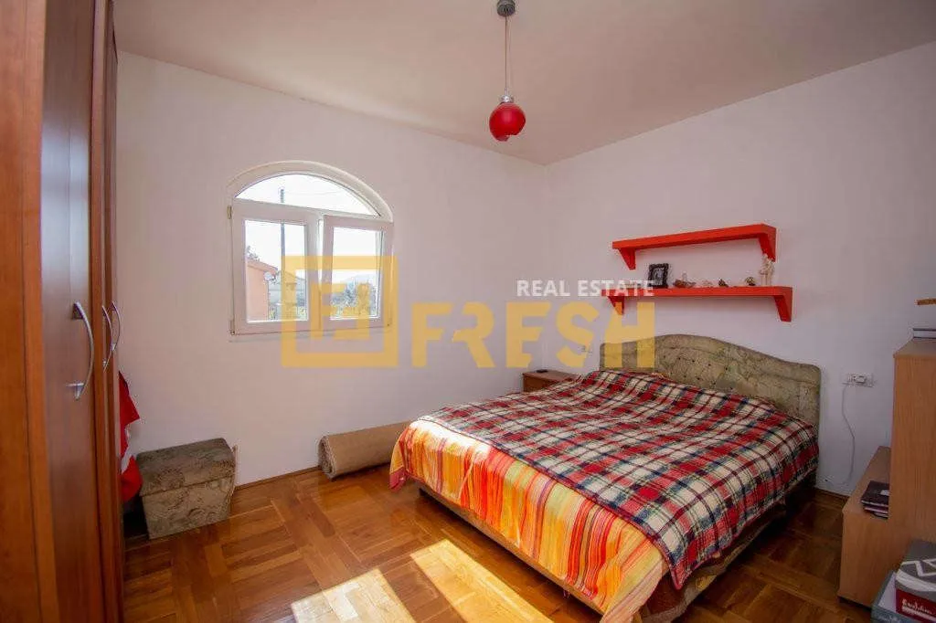 Sale, house, 180m², Donja Gorica, Podgorica