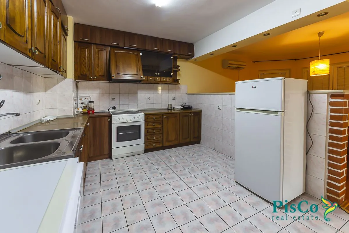 Rent, house, 250m², Zabjelo, Podgorica