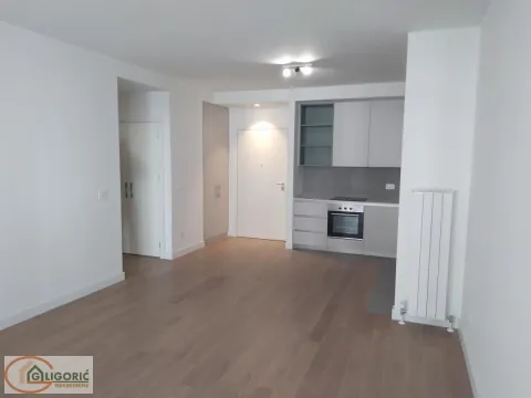 Sale, two bedroom apartment, 59m², Savski Venac, Beograd