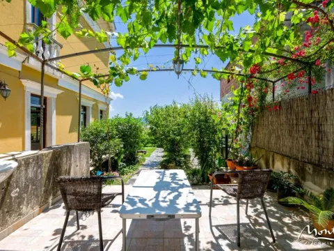 Prodaja, kuća, 316m², Tivat, Crna Gora - image 13