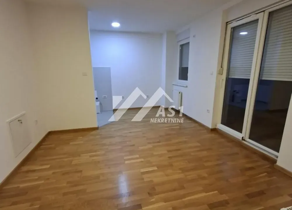 Izdavanje, jednosoban stan, 40m², Podbara, Novi Sad Sve Podlokacije