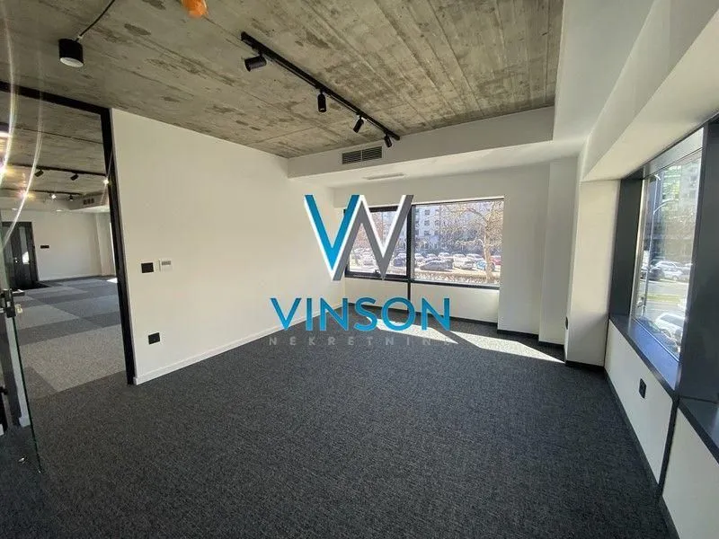 Rent, office space, 279m², Bulevar Oslobodjenja, Novi Sad Sve Podlokacije