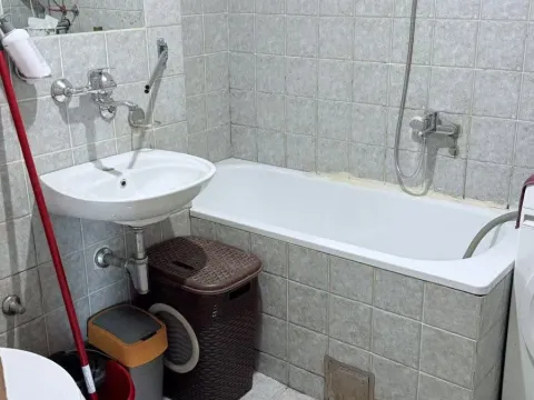 Izdavanje, jednosoban stan, 32m², Stari Aerodrom, Podgorica - image 9