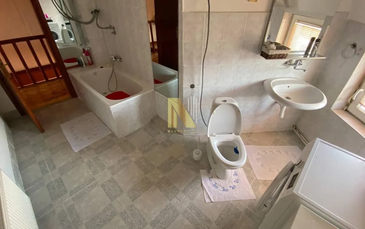 Sale, house, 296m², Sremska Kamenica, Petrovaradin