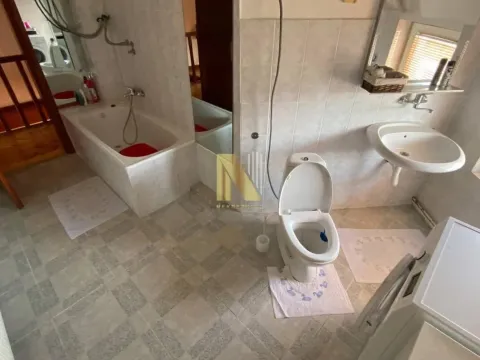 Prodaja, kuća, 296m², Sremska Kamenica, Petrovaradin - image 10