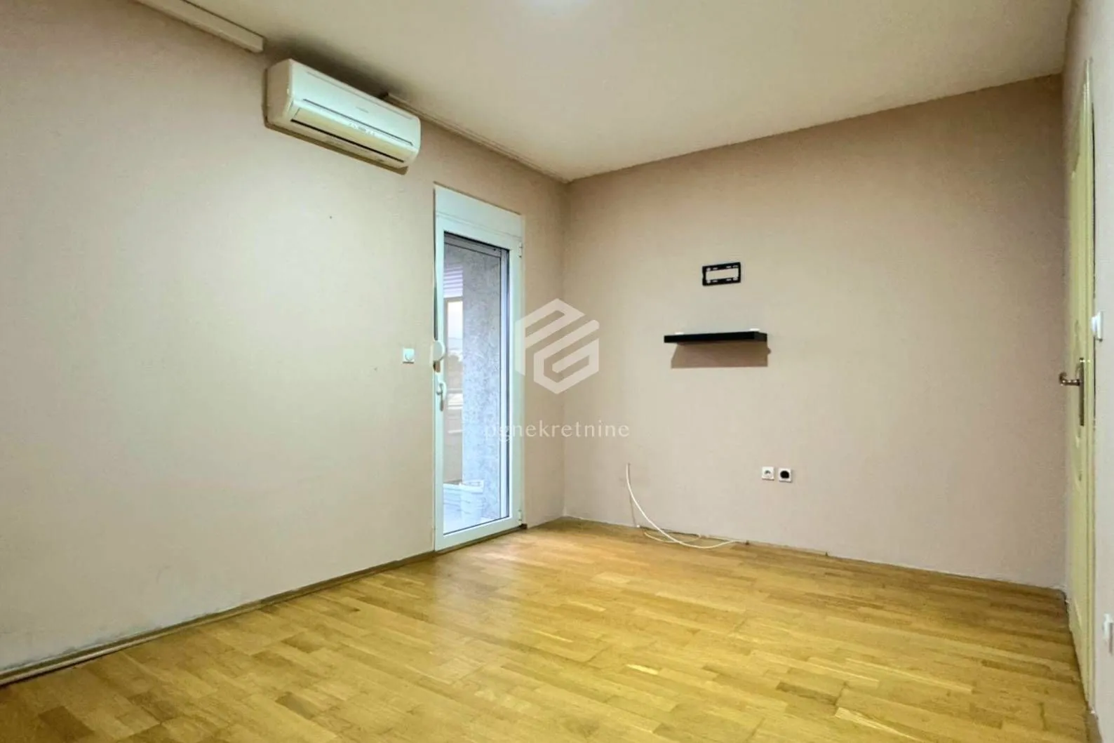 Rent, two bedroom apartment, 69m², Pobrežje, Podgorica