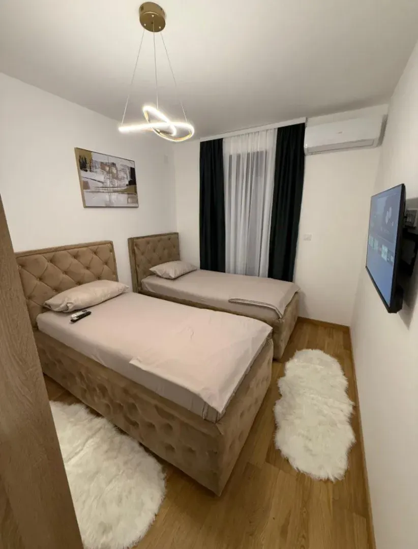 Izdavanje, dvosoban stan, 70m², City Kvart, Podgorica