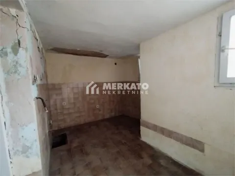 Sale, house, 43m², Centar, Zrenjanin - image 8