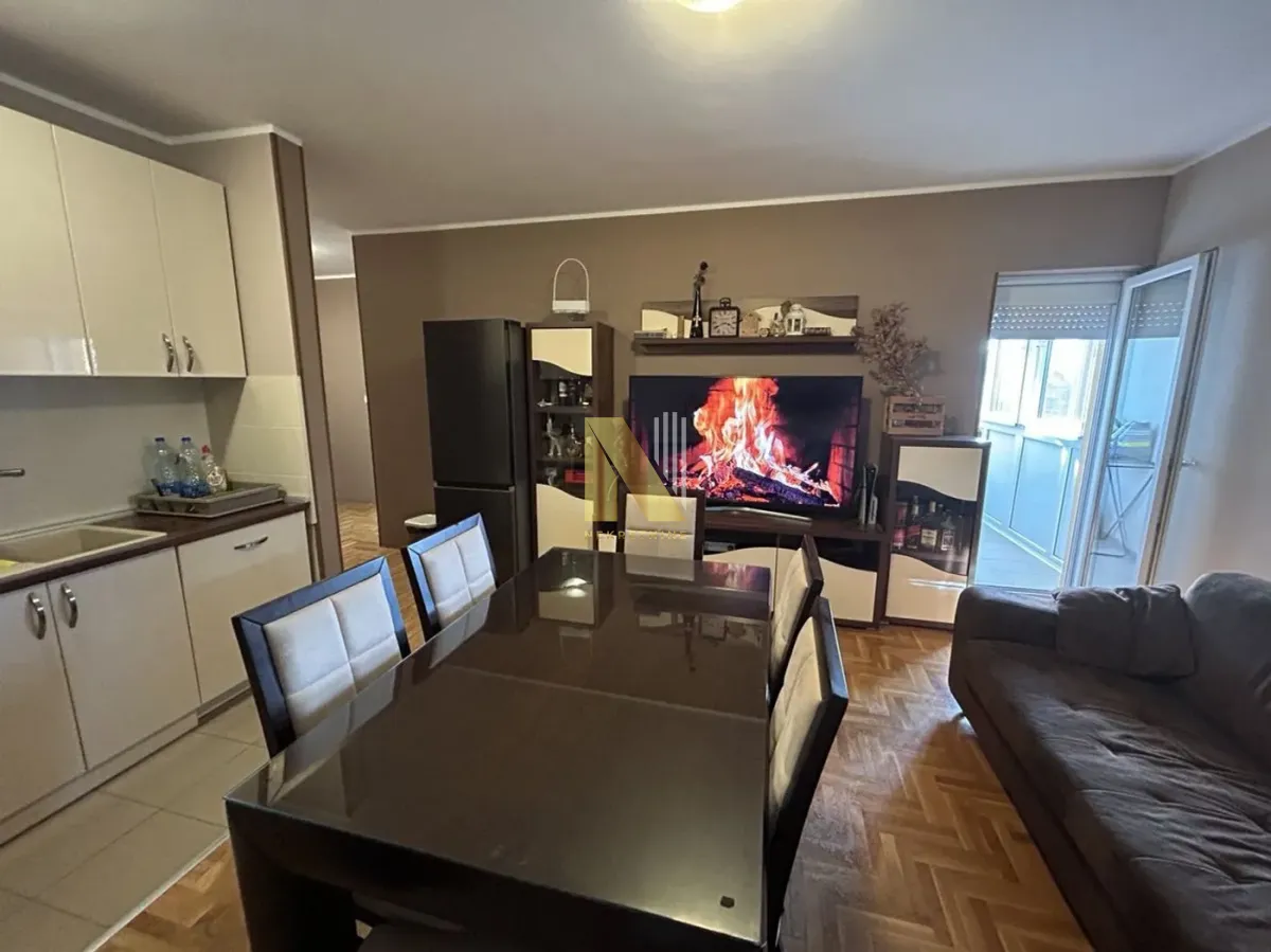 Prodaja, trosoban stan, 82m², Veternik, Novi Sad Sve Podlokacije