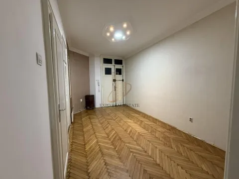 Izdavanje, poslovni prostor, 60m², Stari Grad, Beograd - image 6