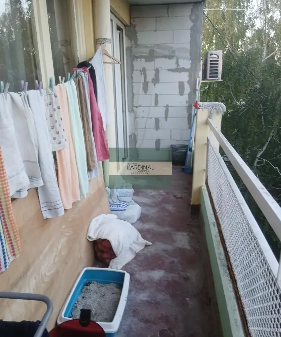 Prodaja, trosoban stan, 75m², Erdoglija, Kragujevac