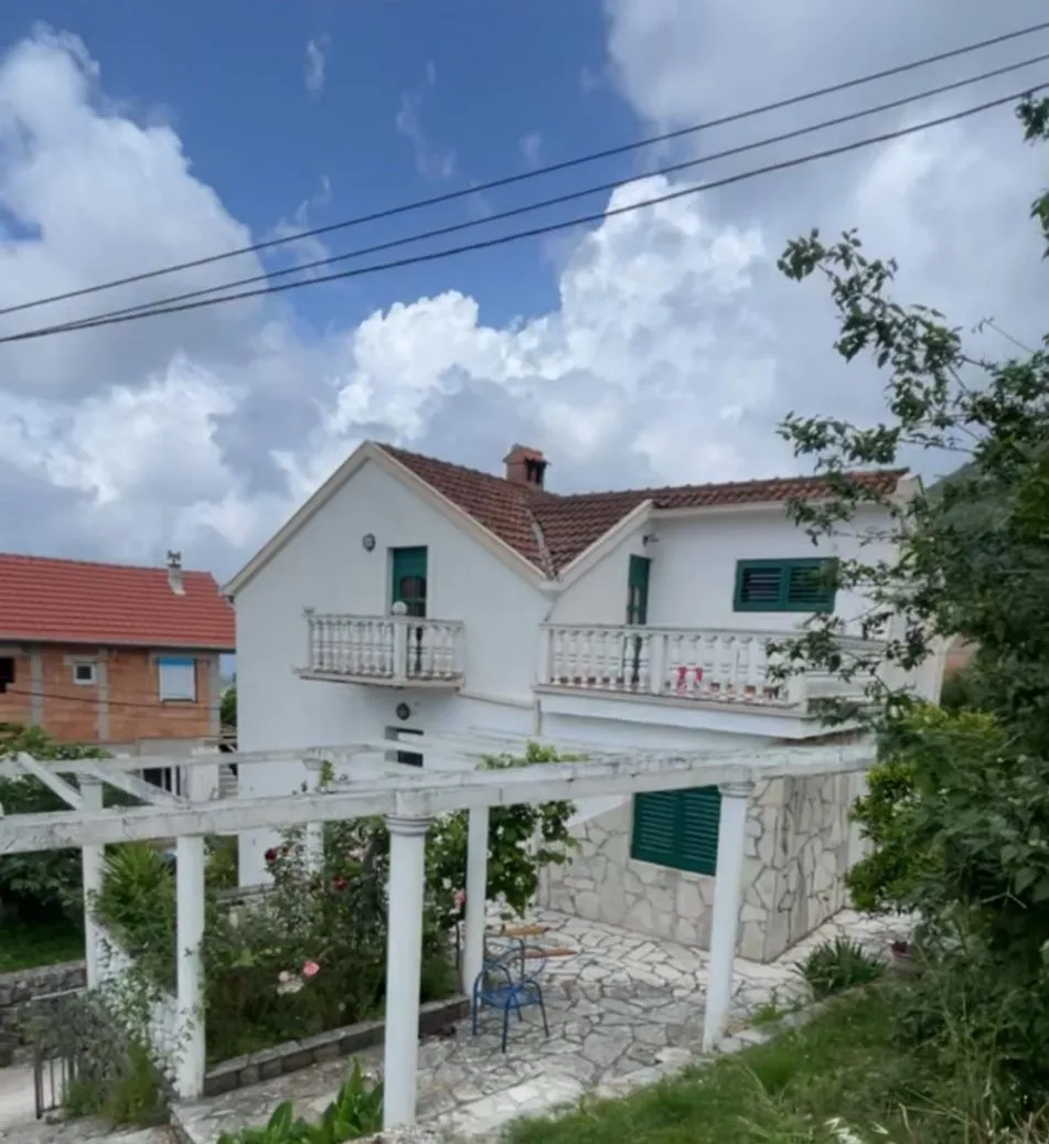 Prodaja, kuća, 200m², Tripovići, Tivat