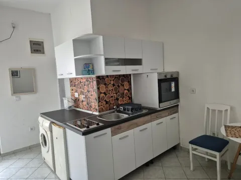 Izdavanje, stan, 30m², Mažina, Tivat - image 2