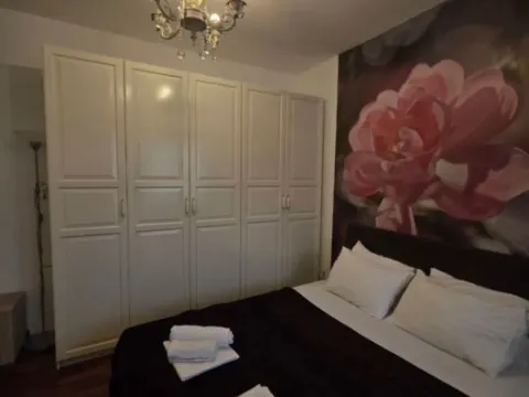 Rent, two bedroom apartment, 108m², Rafailovići, Budva - image 9