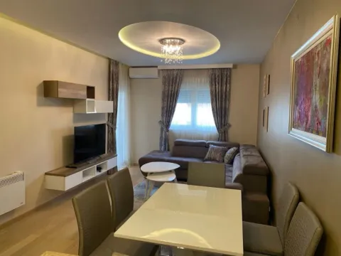 Izdavanje, jednosoban stan, 49m², City Kvart, Podgorica - image 4