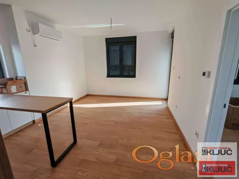 Izdavanje, dvosoban stan, 50m², Sremska Kamenica, Petrovaradin - image 9