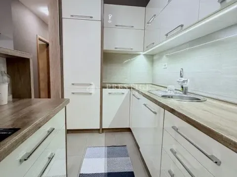 Prodaja, dvosoban stan, 63m², City Kvart, Podgorica - image 7